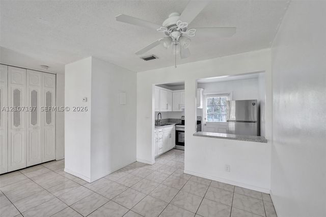 10301 NW 36th St 6, Coral Springs, FL 33065