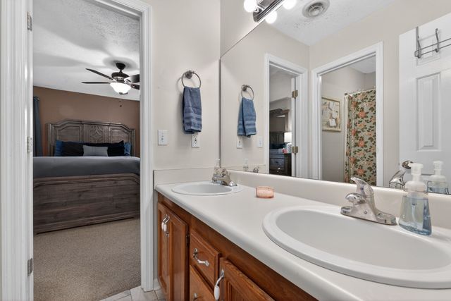 460 Claircrest Dr, Antioch, TN 37013