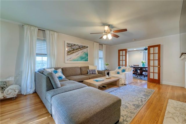 6724 Cherry Street, Kansas City, MO 64131