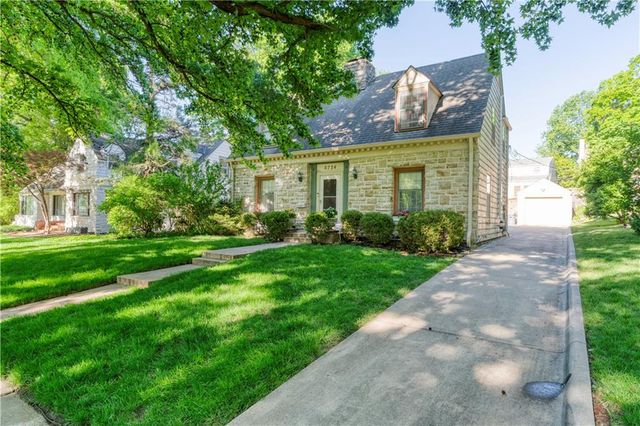 6724 Cherry Street, Kansas City, MO 64131