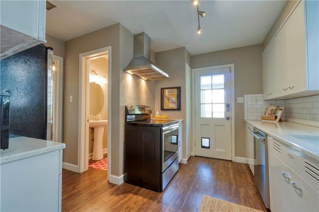 6724 Cherry Street, Kansas City, MO 64131
