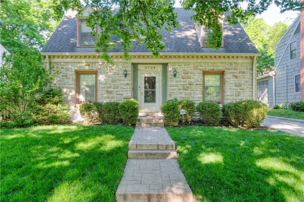 6724 Cherry Street, Kansas City, MO 64131