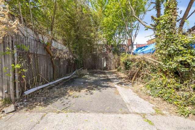 10-25 115th Street, College Point, NY 11356