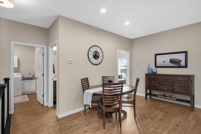 4130 Blakewood Drive, Shakopee, MN 55379