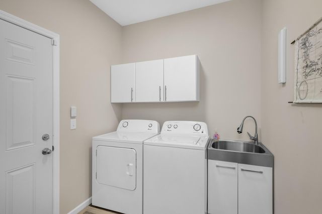 4130 Blakewood Drive, Shakopee, MN 55379