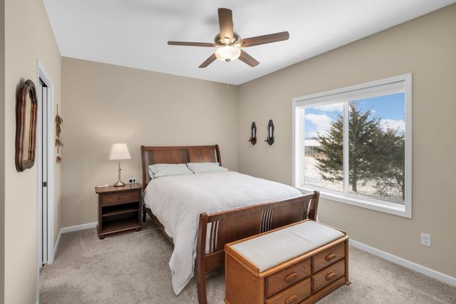 4130 Blakewood Drive, Shakopee, MN 55379