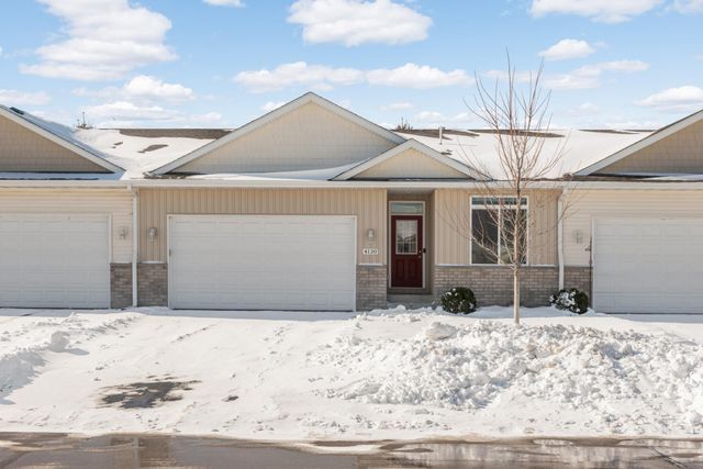 4130 Blakewood Drive, Shakopee, MN 55379