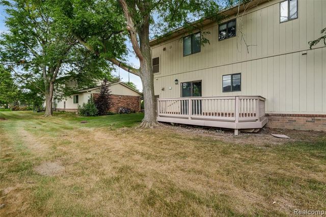 40808 Highpointe Drive, Clinton Township, MI 48038