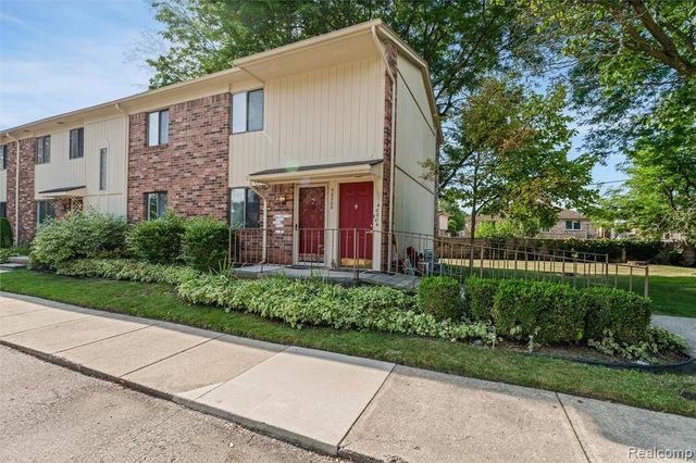 40808 Highpointe Drive, Clinton Township, MI 48038