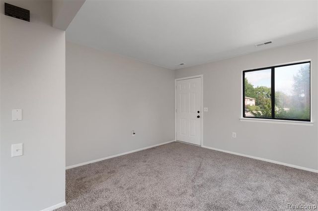 40808 Highpointe Drive, Clinton Township, MI 48038