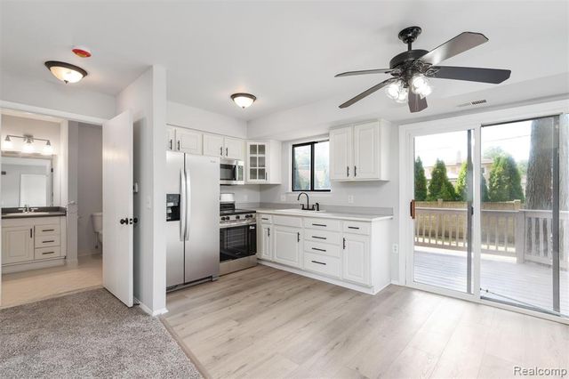 40808 Highpointe Drive, Clinton Township, MI 48038