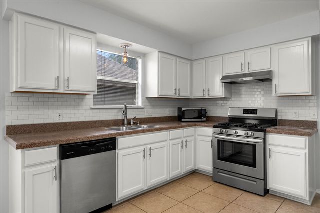 10410 Cayuse CV, Austin, TX 78748