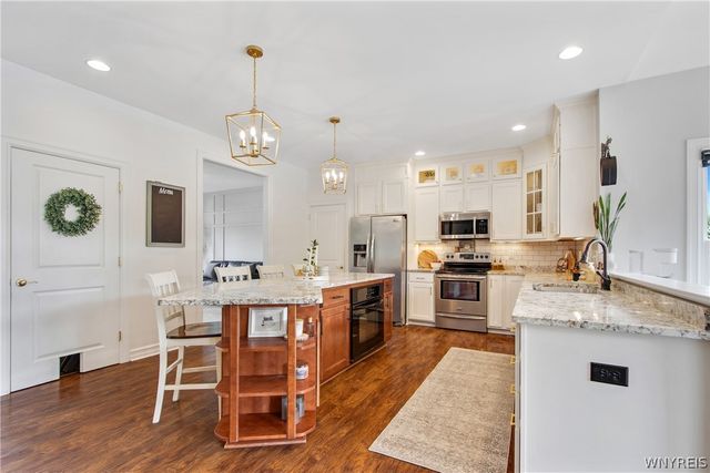 11 Heathrow Court, Lancaster, NY 14086