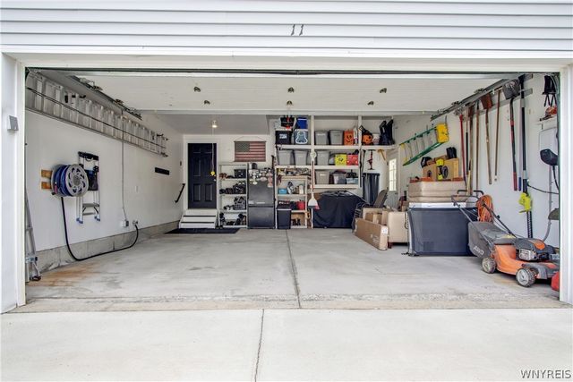 11 Heathrow Court, Lancaster, NY 14086