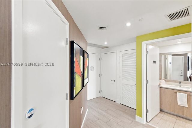 4010 S Ocean Dr T3909, Hollywood, FL 33019