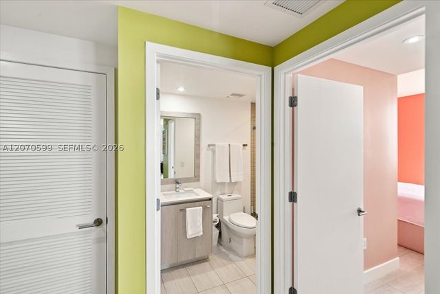 4010 S Ocean Dr T3909, Hollywood, FL 33019