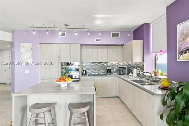 4010 S Ocean Dr T3909, Hollywood, FL 33019