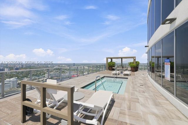 4010 S Ocean Dr T3909, Hollywood, FL 33019