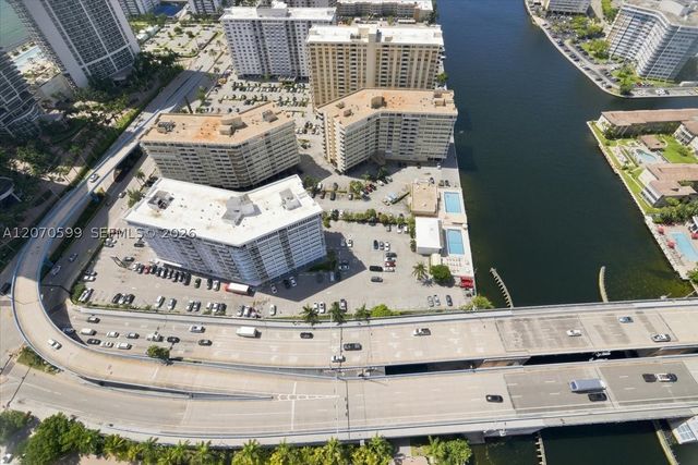 4010 S Ocean Dr T3909, Hollywood, FL 33019