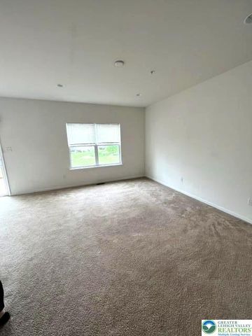 974 King Way, Upper Macungie Twp, PA 18031
