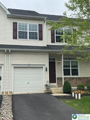 974 King Way, Upper Macungie Twp, PA 18031
