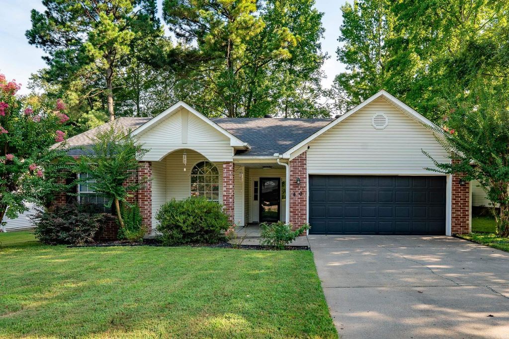 40 Bent Tree Drive, Cabot, AR 72023