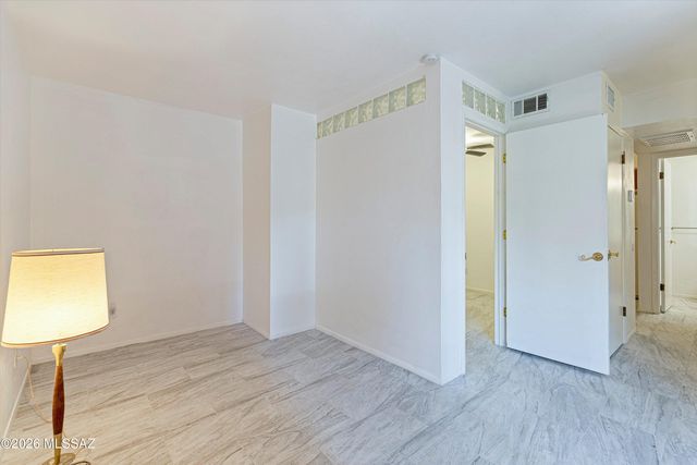 1620 N Wilmot Rd Unit D170, Tucson, AZ 85712