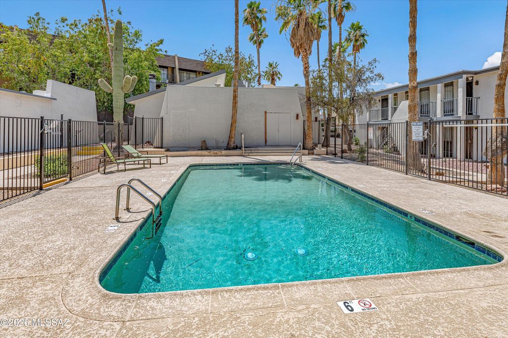1620 N Wilmot Rd Unit D170, Tucson, AZ 85712