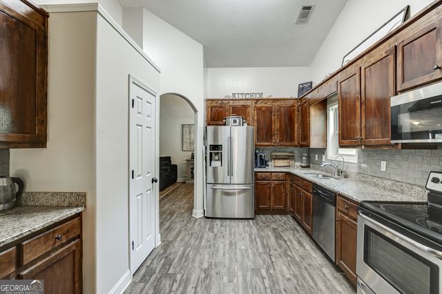 61 Graham Xing, Winder, GA 30680