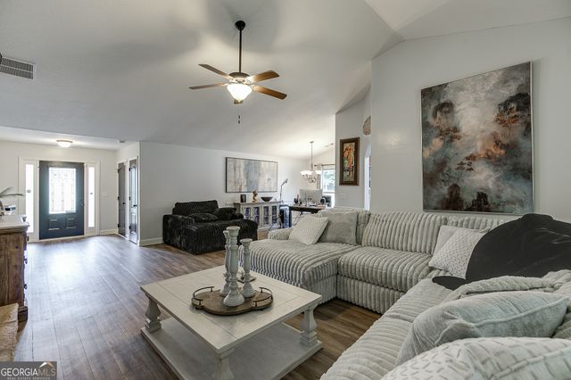 61 Graham Xing, Winder, GA 30680