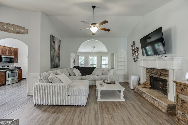 61 Graham Xing, Winder, GA 30680