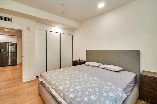 820 S Wilton 304, Los Angeles, CA 90005