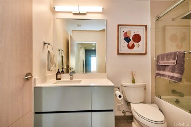 820 S Wilton 304, Los Angeles, CA 90005
