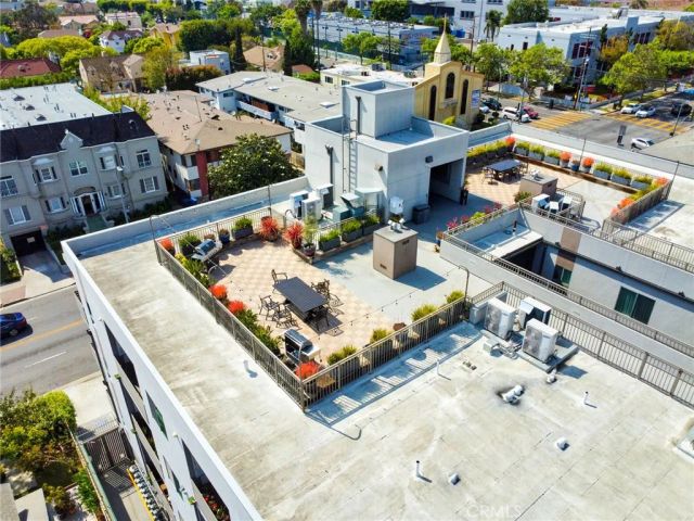 820 S Wilton 304, Los Angeles, CA 90005