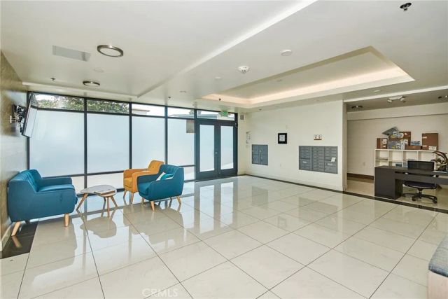 820 S Wilton 304, Los Angeles, CA 90005