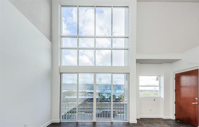 1002 CHANNELSIDE DRIVE 3C, Tampa, FL 33602