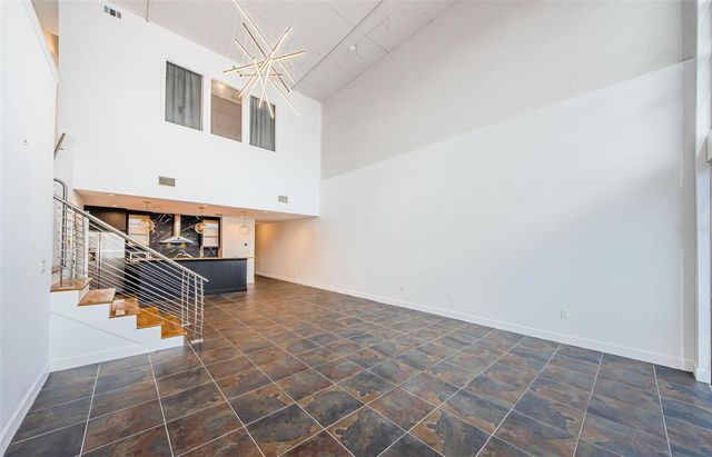 1002 CHANNELSIDE DRIVE 3C, Tampa, FL 33602