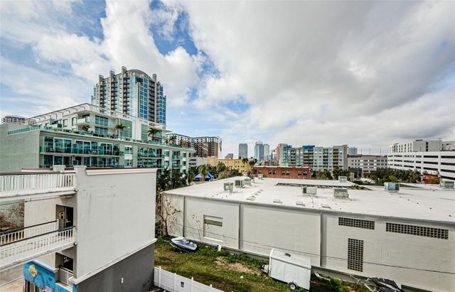 1002 CHANNELSIDE DRIVE 3C, Tampa, FL 33602