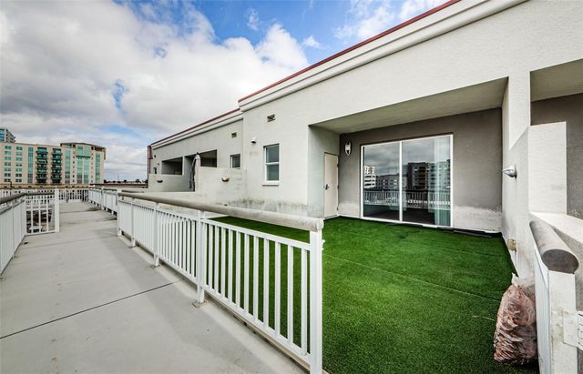 1002 CHANNELSIDE DRIVE 3C, Tampa, FL 33602