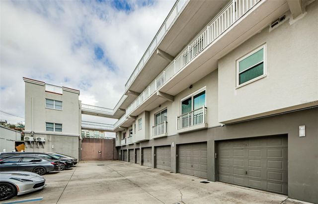 1002 CHANNELSIDE DRIVE 3C, Tampa, FL 33602