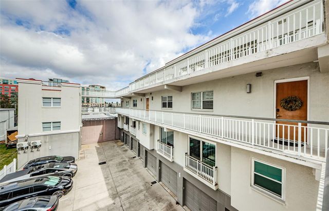 1002 CHANNELSIDE DRIVE 3C, Tampa, FL 33602