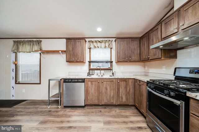 312 HAMPSHIRE AVE, Reading, PA 19606
