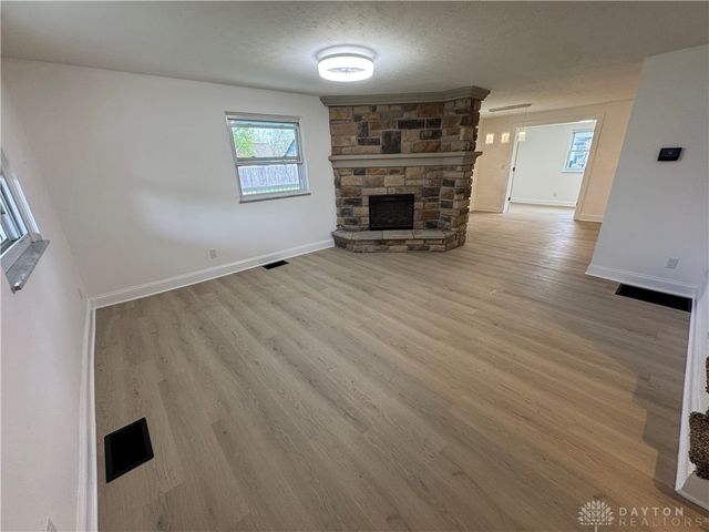 6078 Fourth Avenue, Miamisburg, OH 45342