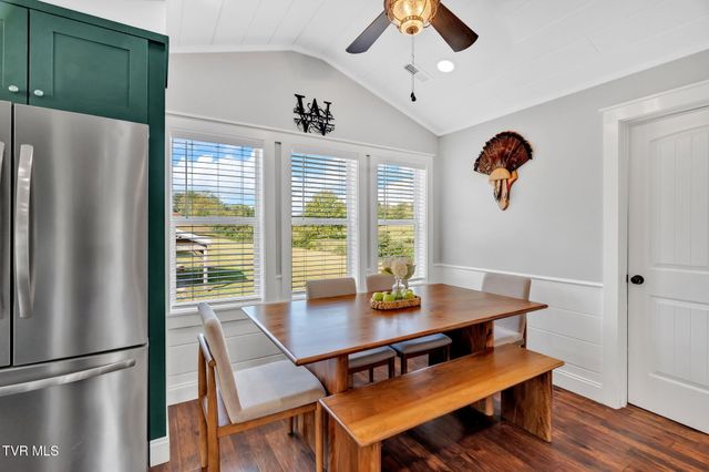 118 West Ellis Lane, Mount Carmel, TN 37645