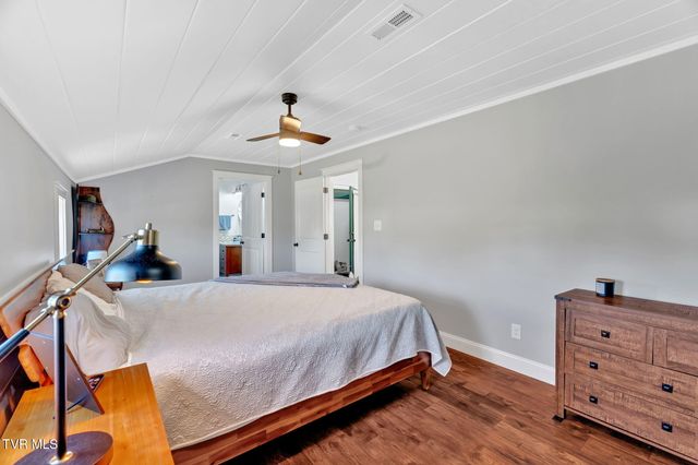 118 West Ellis Lane, Mount Carmel, TN 37645