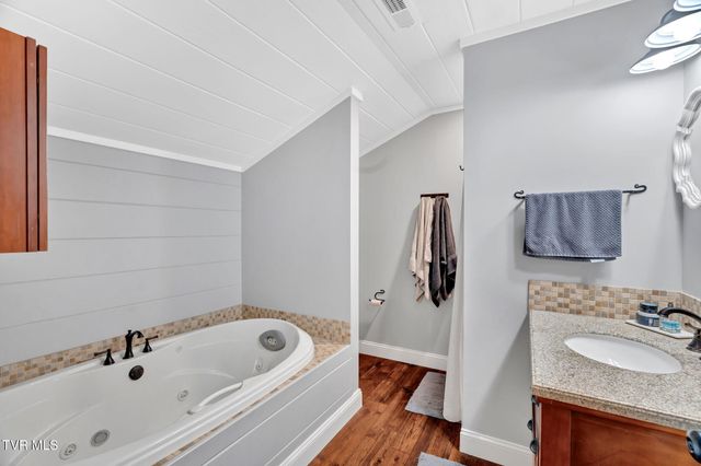 118 West Ellis Lane, Mount Carmel, TN 37645