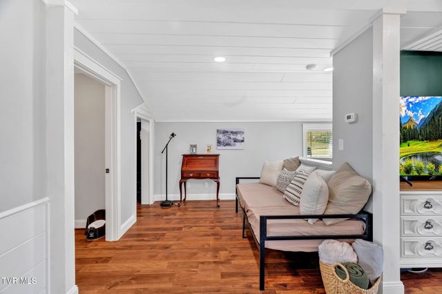 118 West Ellis Lane, Mount Carmel, TN 37645