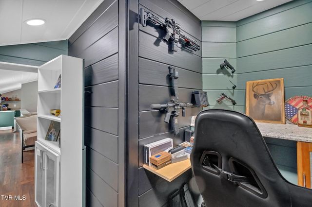 118 West Ellis Lane, Mount Carmel, TN 37645