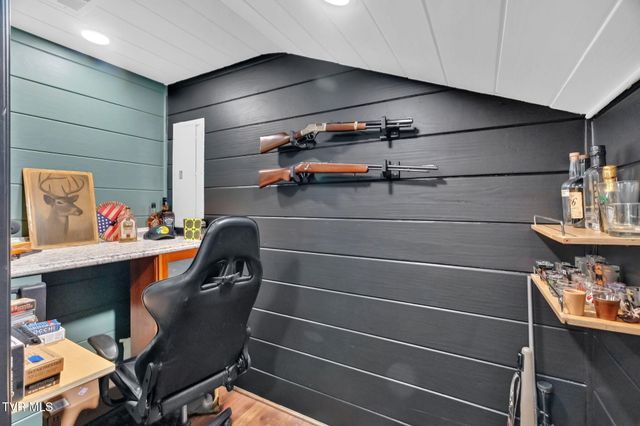 118 West Ellis Lane, Mount Carmel, TN 37645