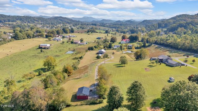 118 West Ellis Lane, Mount Carmel, TN 37645